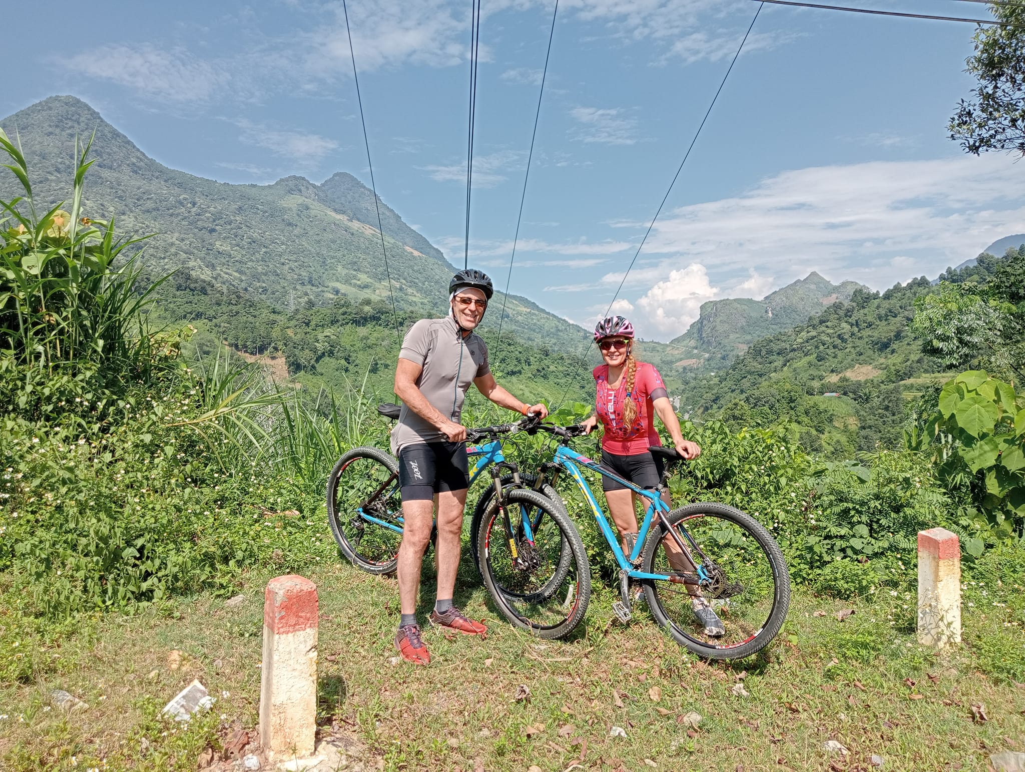 Cycling From Hanoi to Sapa via Ha Giang and Cao Bang 15 Days